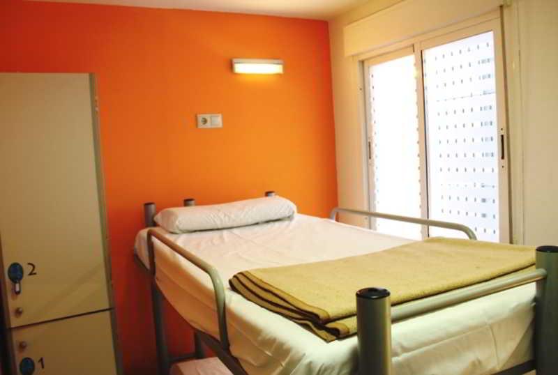 Room00
