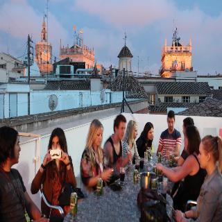 Center Youth Hostal *