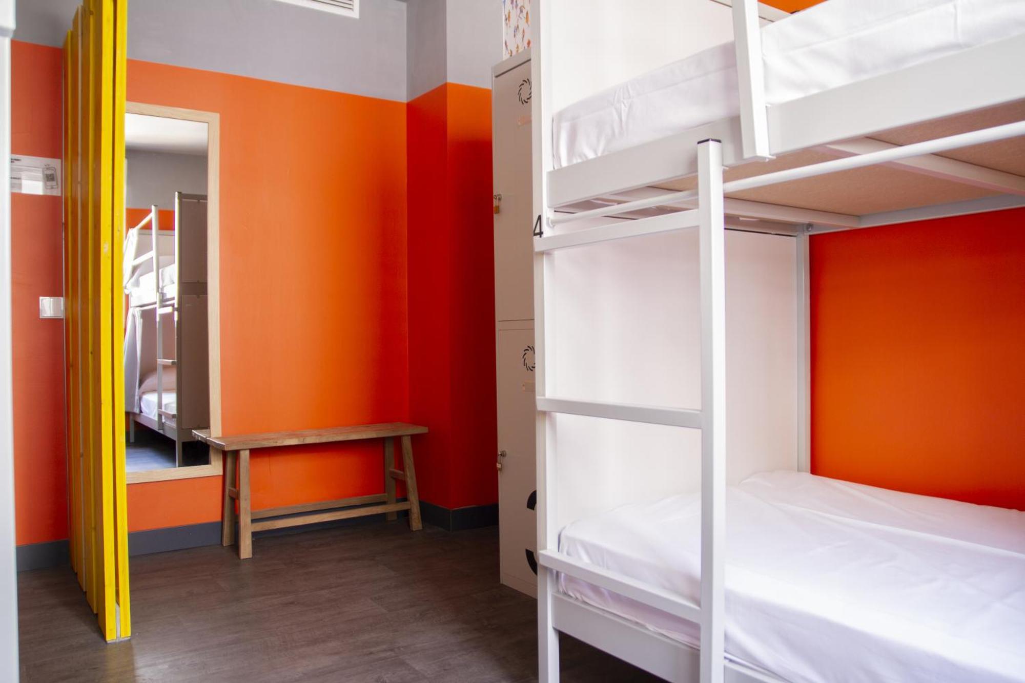 Room00 Ostello *